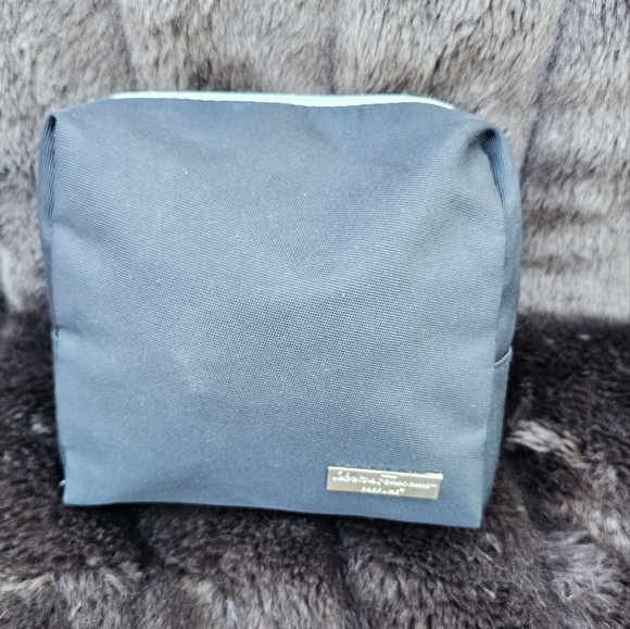 Salvatore Ferragamo Perfume/cosmetics pouch 👝 - Picture 4 of 16